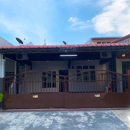 Malim Melaka Homestay Exteriör bild
